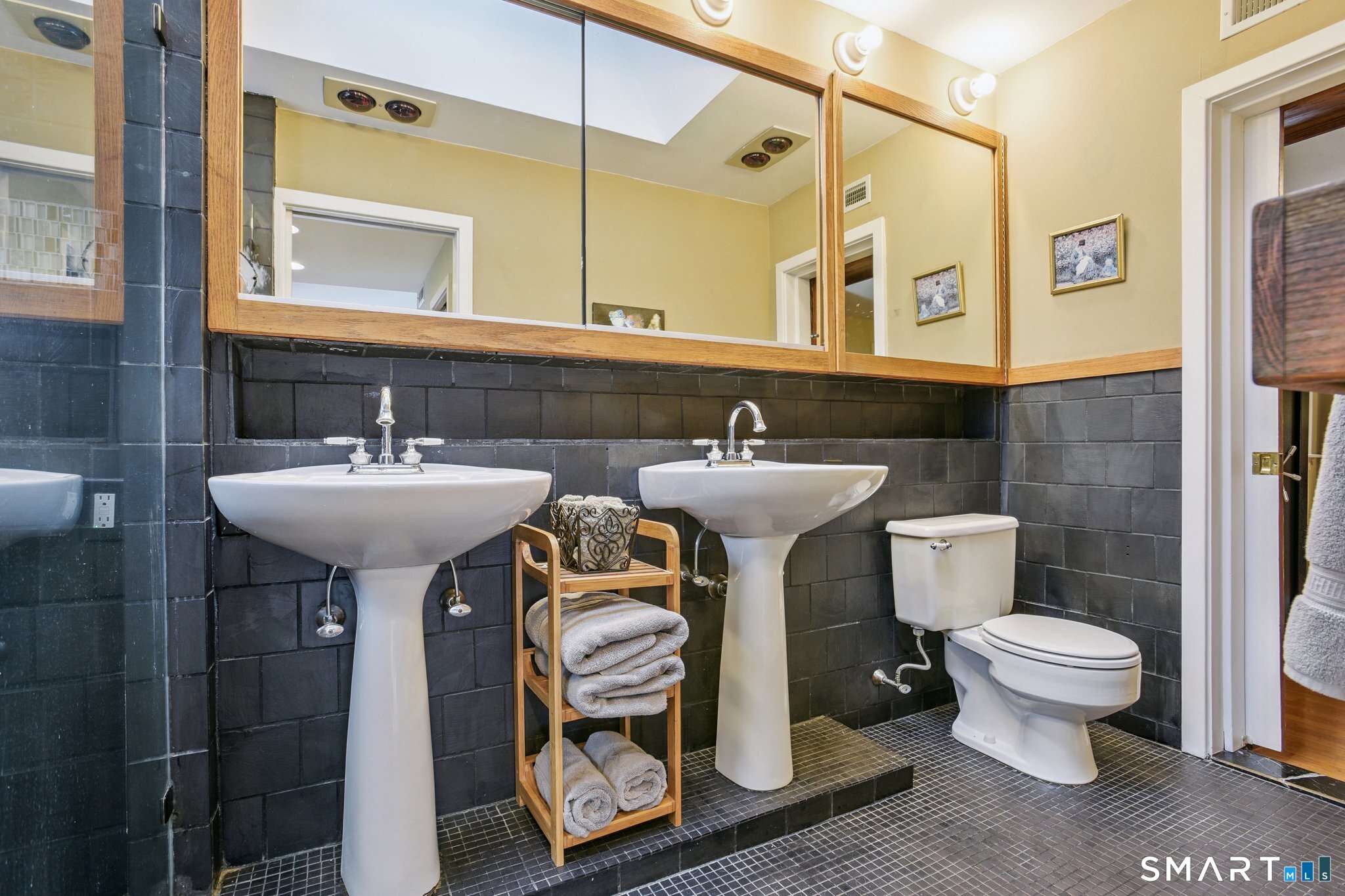 56 Roger Road New Haven CT 06515