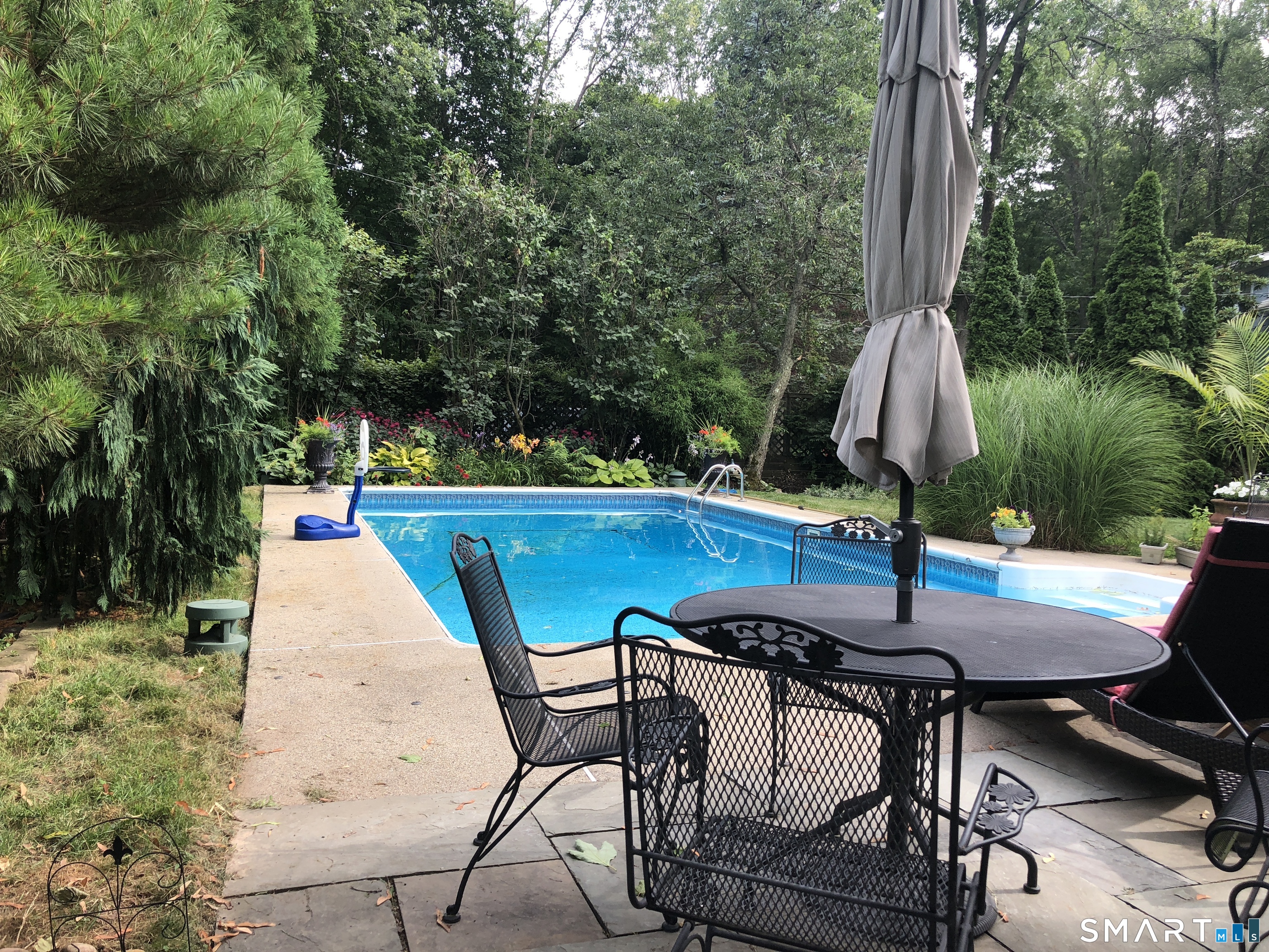 56 Roger Road New Haven CT 06515