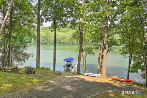 62 Riverford Road Brookfield CT 06804