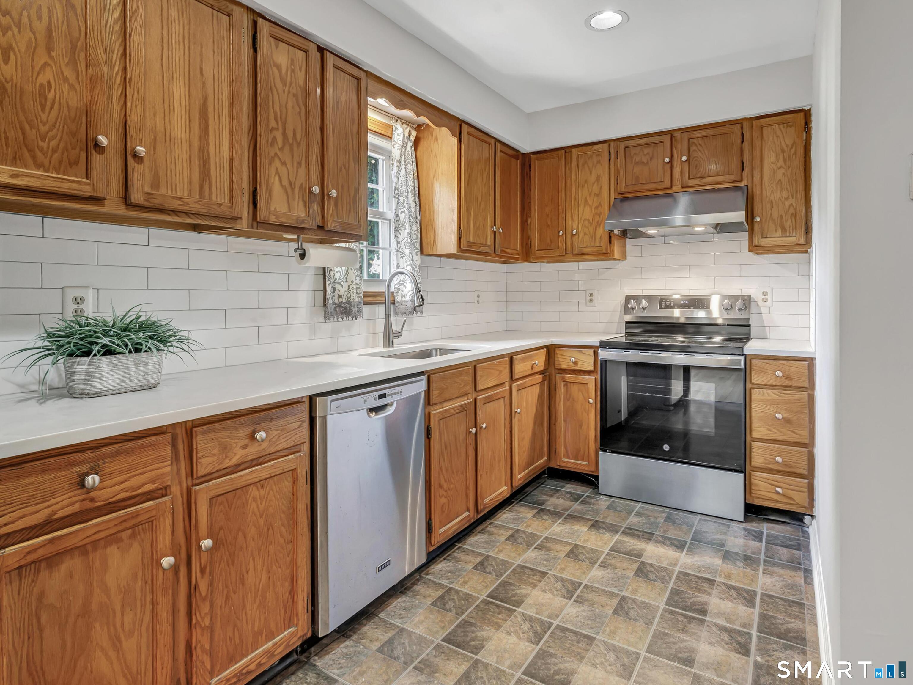 667 Melville Avenue Fairfield CT 06825