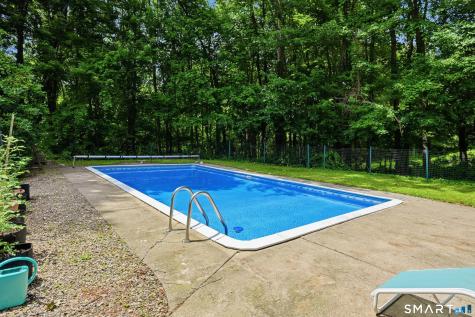 22 Ridge Road Newtown CT 06470