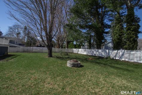 24 Indian Drive Clinton CT 06413
