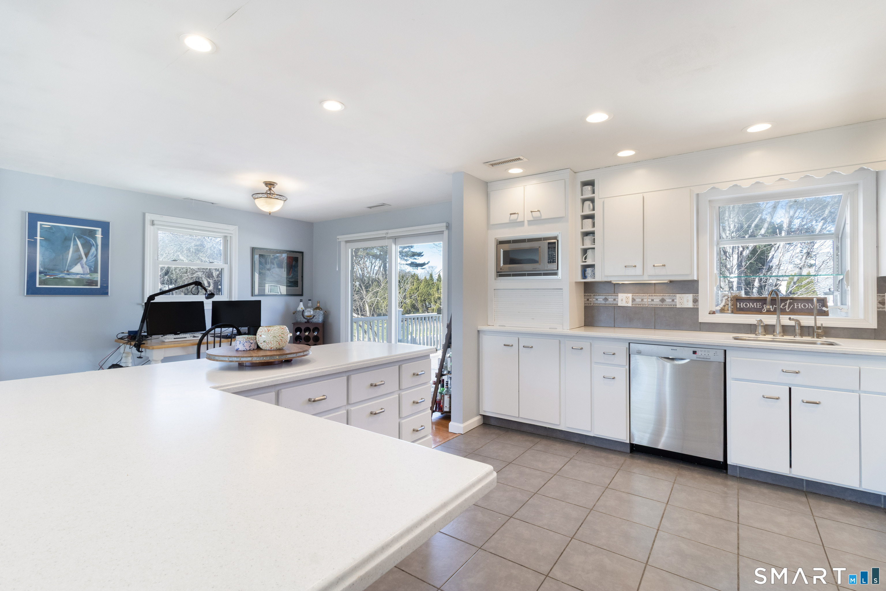 24 Indian Drive Clinton CT 06413