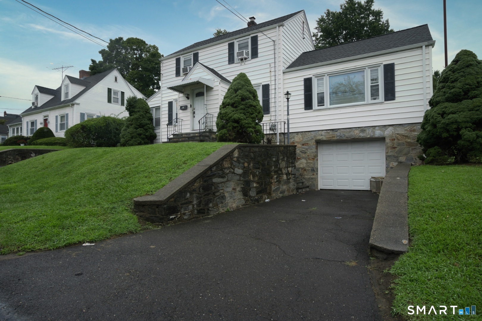 76 Springdale Street Bridgeport CT 06606