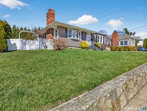 36 Baker Avenue Groton CT 06340