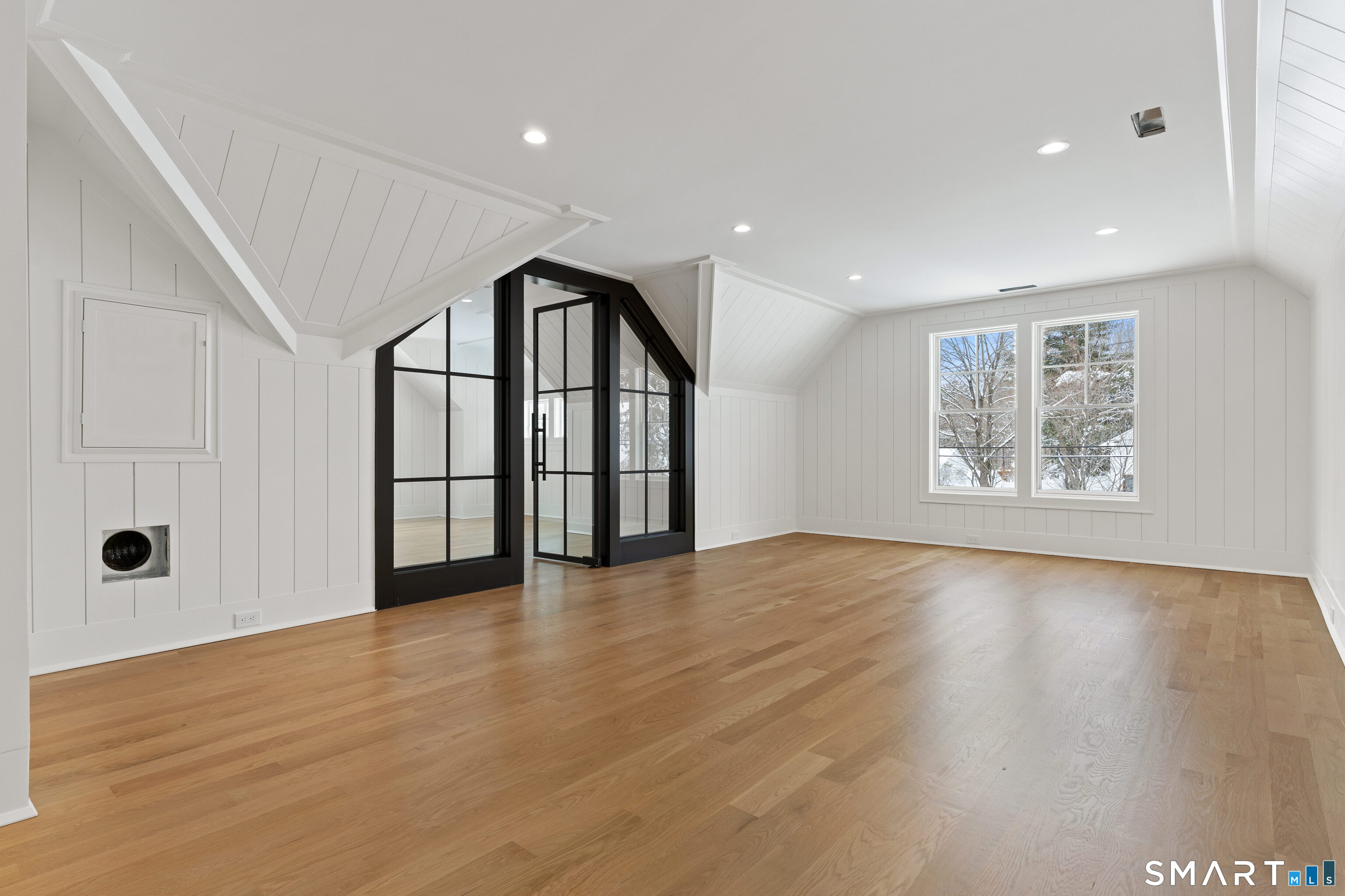 92 Scotland Avenue Madison CT 06443