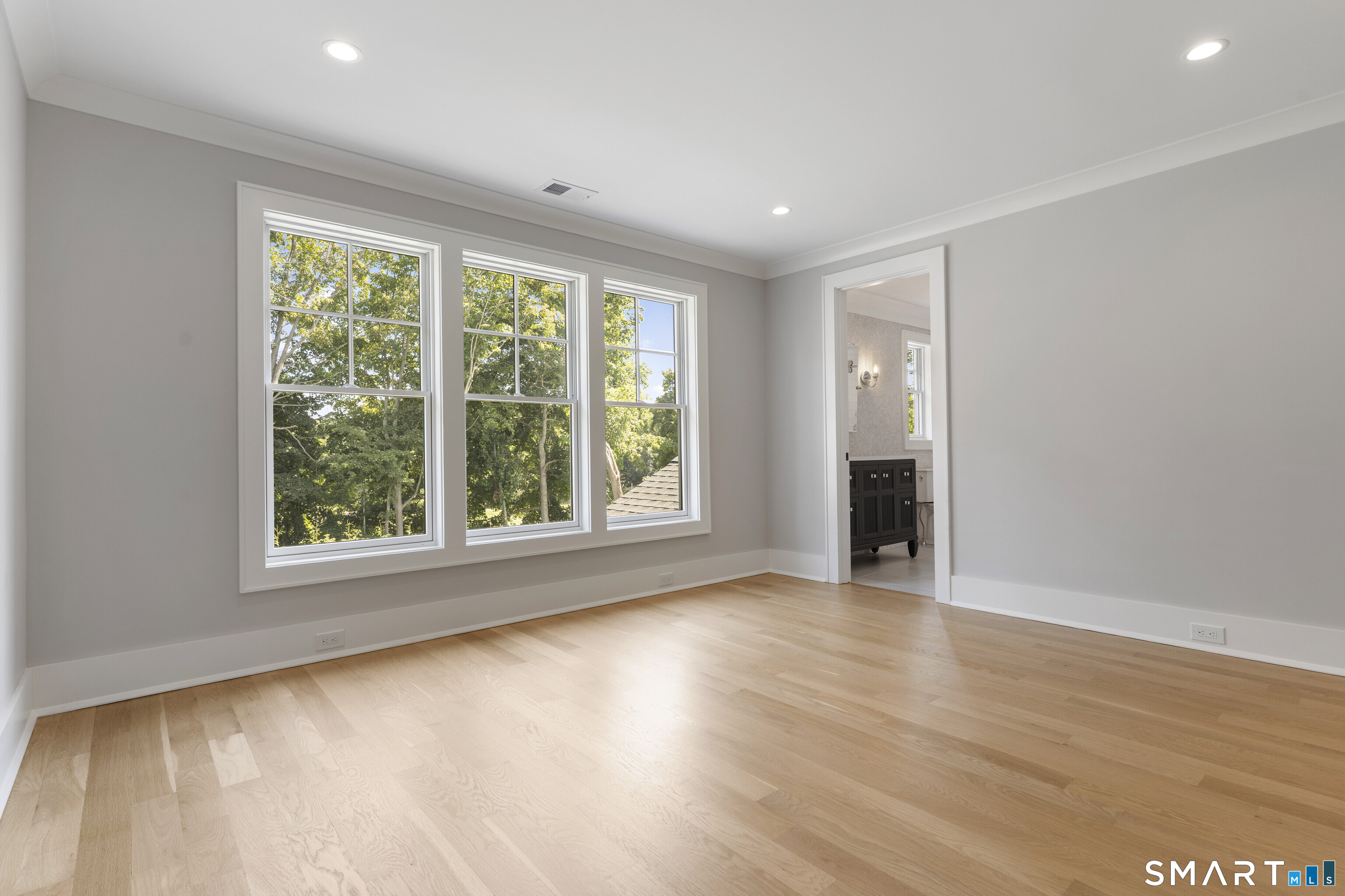 92 Scotland Avenue Madison CT 06443
