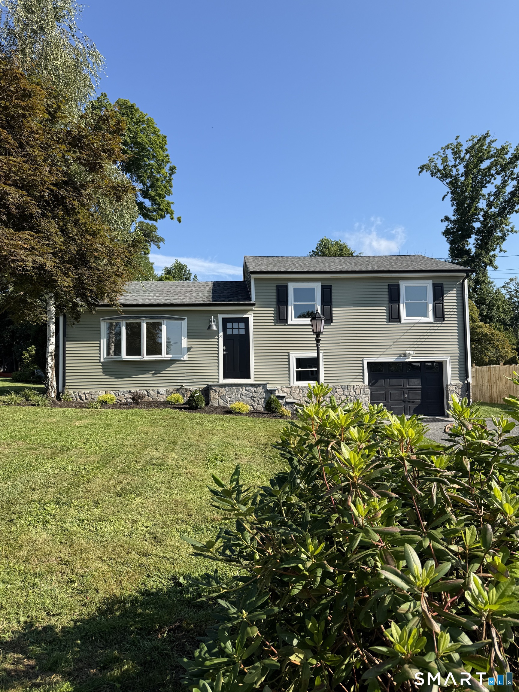 3 Mist Hill Drive Brookfield CT 06804