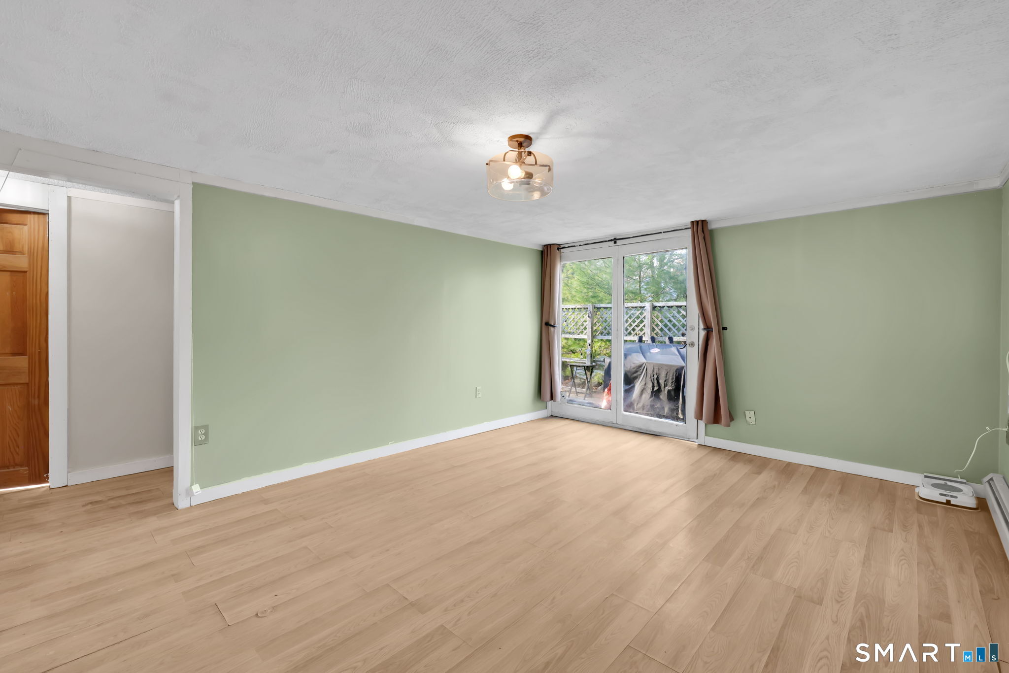 4 Whalehead Road Ledyard CT 06335