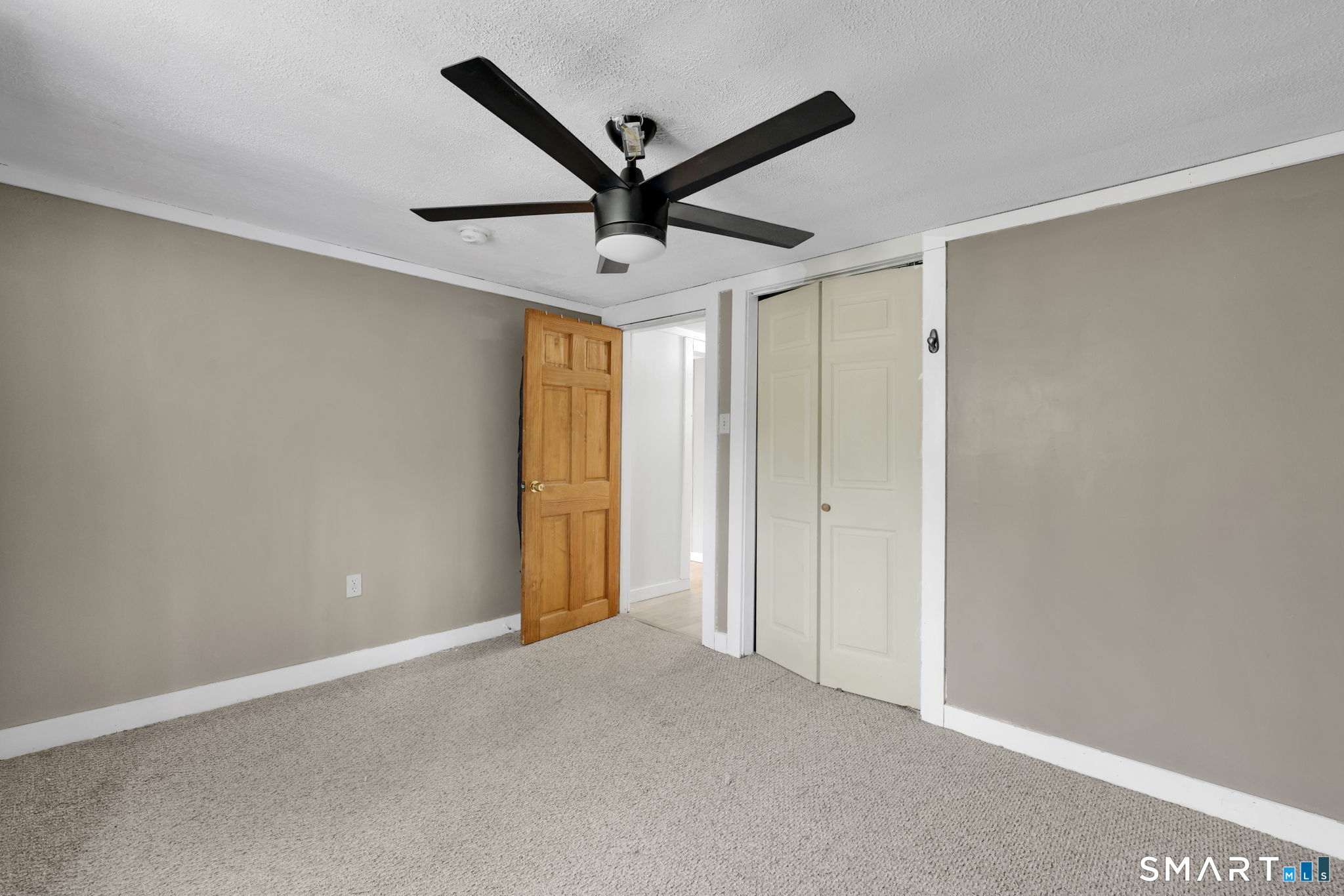 4 Whalehead Road Ledyard CT 06335