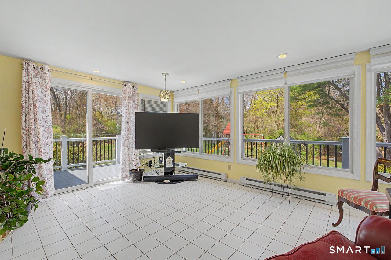 6 Yankee Peddler Path Madison CT 06443