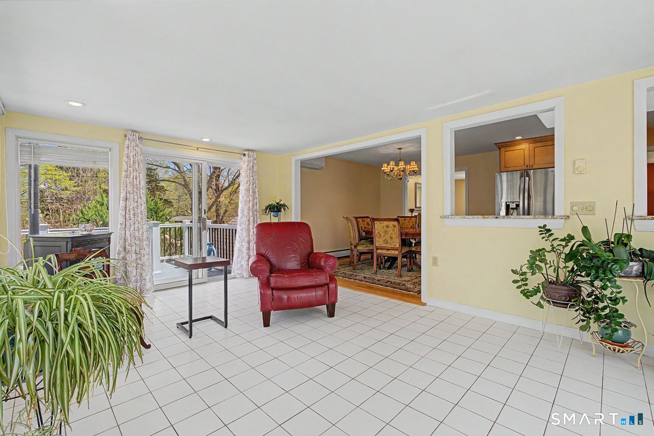 6 Yankee Peddler Path Madison CT 06443