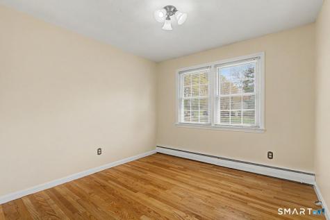 6 Yankee Peddler Path Madison CT 06443