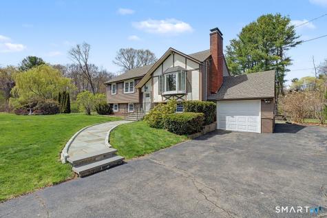 6 Yankee Peddler Path Madison CT 06443