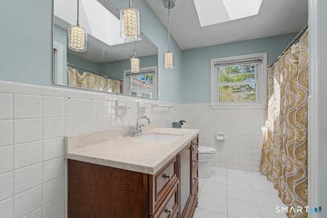 6 Yankee Peddler Path Madison CT 06443