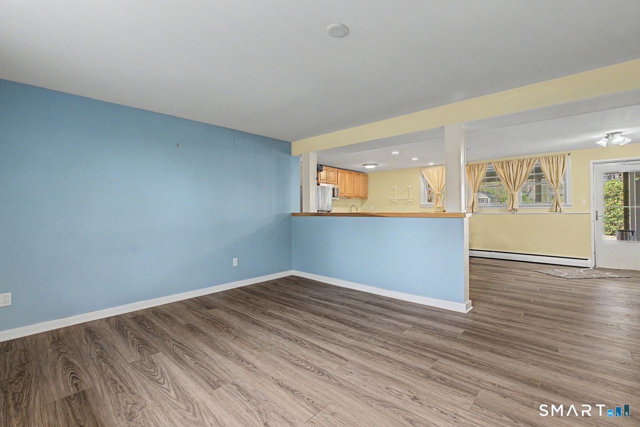 6 Yankee Peddler Path Madison CT 06443