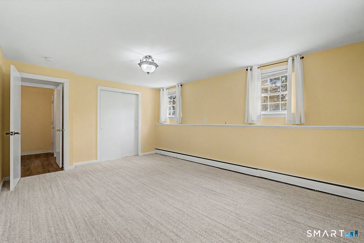 6 Yankee Peddler Path Madison CT 06443