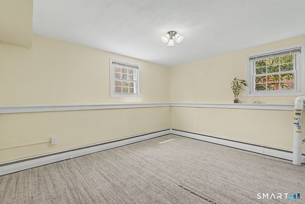 6 Yankee Peddler Path Madison CT 06443