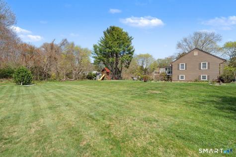 6 Yankee Peddler Path Madison CT 06443