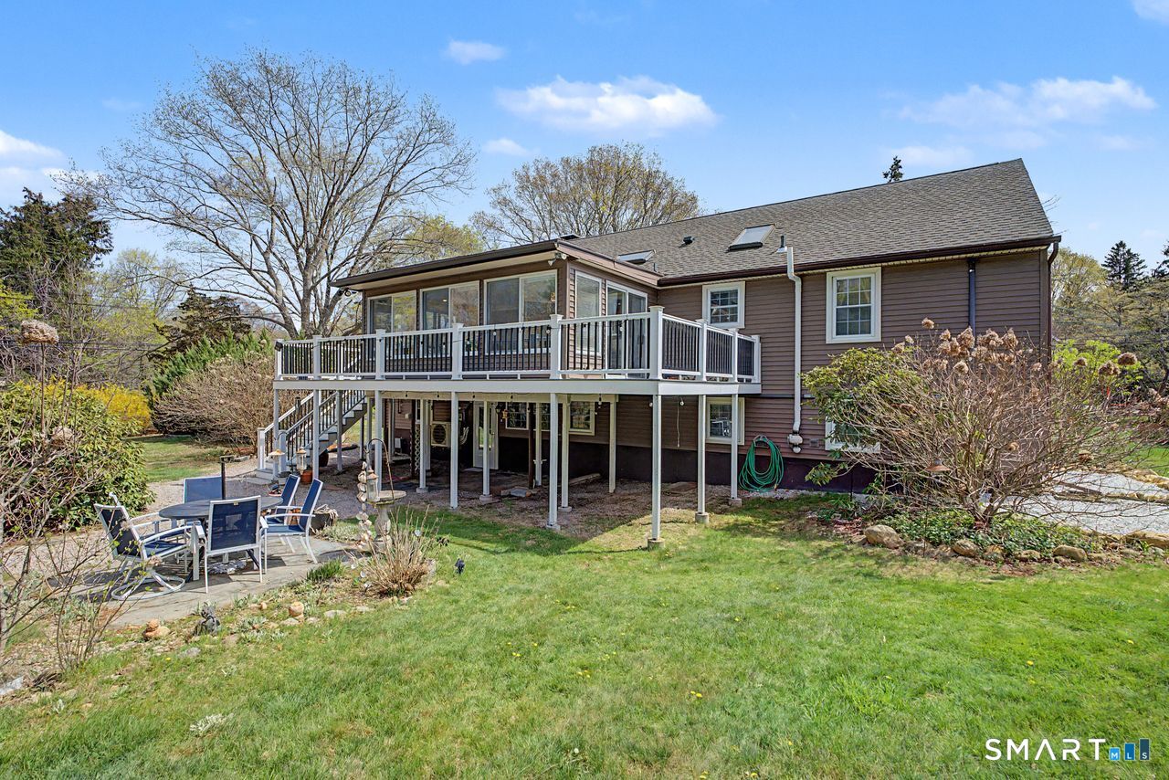6 Yankee Peddler Path Madison CT 06443