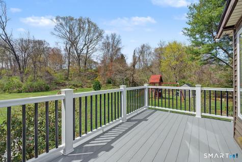 6 Yankee Peddler Path Madison CT 06443