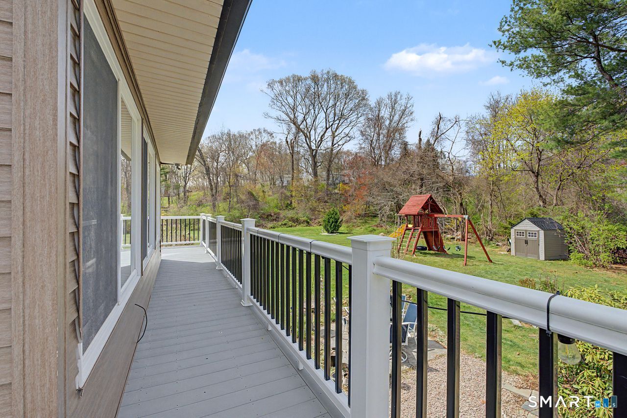 6 Yankee Peddler Path Madison CT 06443