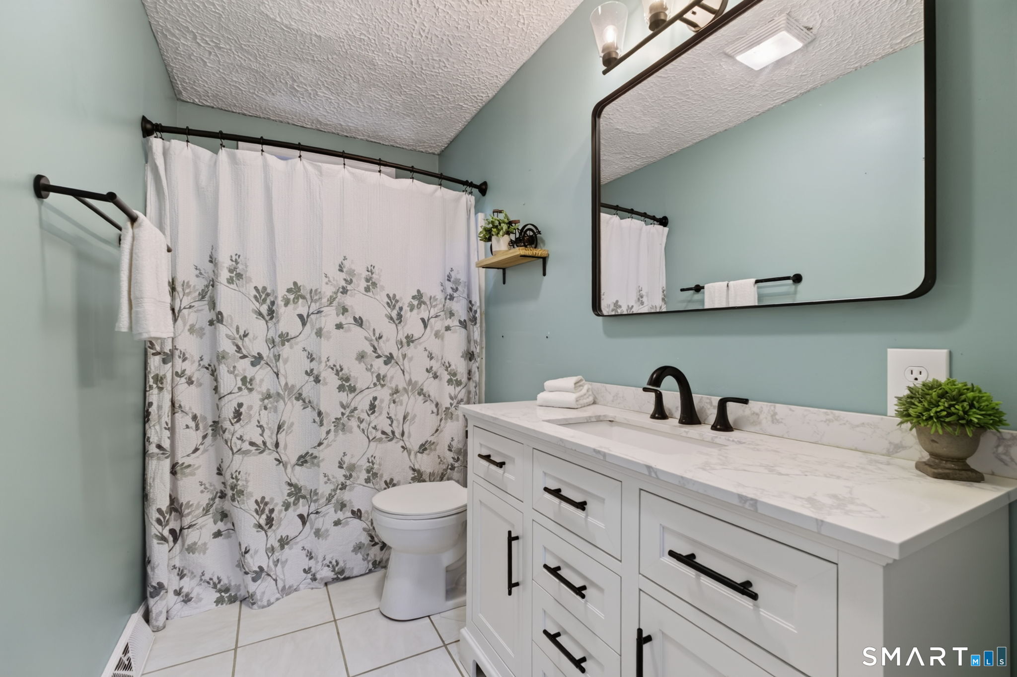 166 Glenwood Road Clinton CT 06413