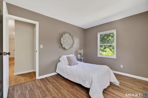 166 Glenwood Road Clinton CT 06413