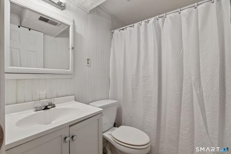 166 Glenwood Road Clinton CT 06413