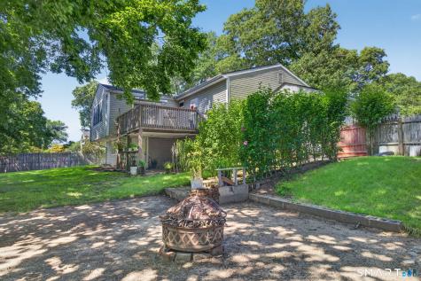 166 Glenwood Road Clinton CT 06413