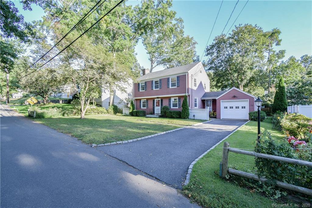 37 Ross Hill Road Fairfield CT 06824