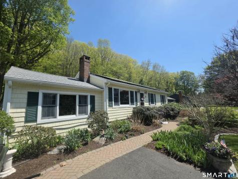 13 Canton Valley Circle Canton CT 06019