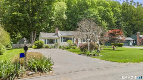 13 Canton Valley Circle Canton CT 06019