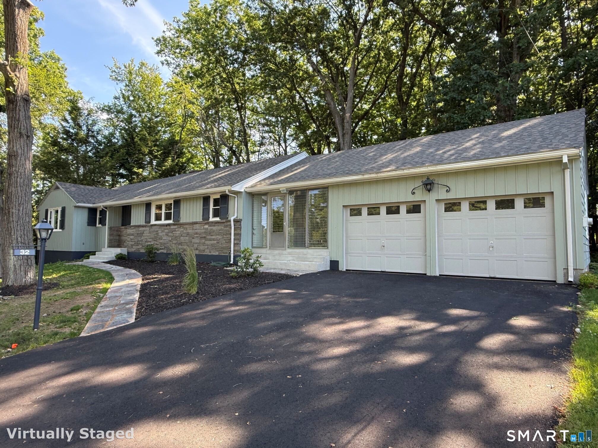32 Hemlock Lane East Hartford CT 06118
