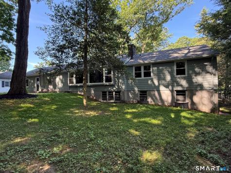 32 Hemlock Lane East Hartford CT 06118