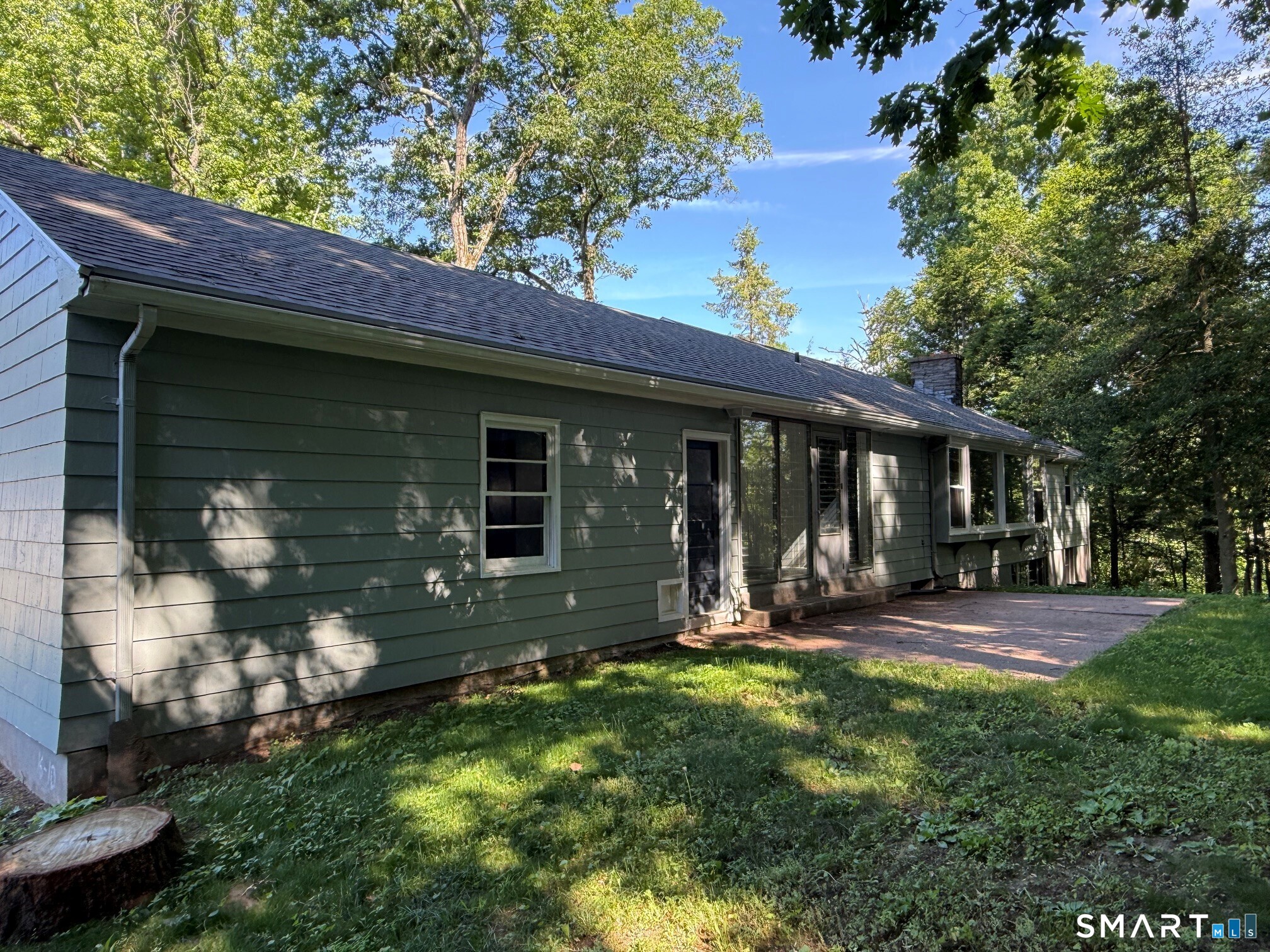 32 Hemlock Lane East Hartford CT 06118