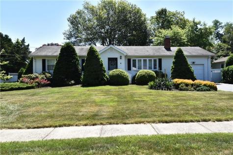 6 Kelly Road Hamden CT 06518