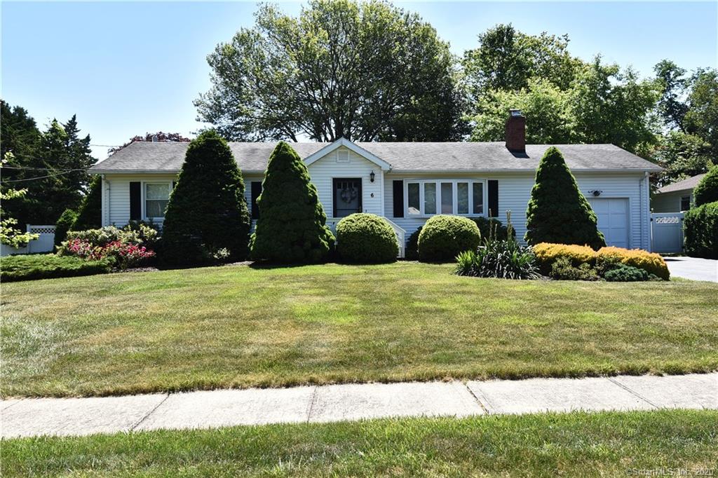 6 Kelly Road Hamden CT 06518