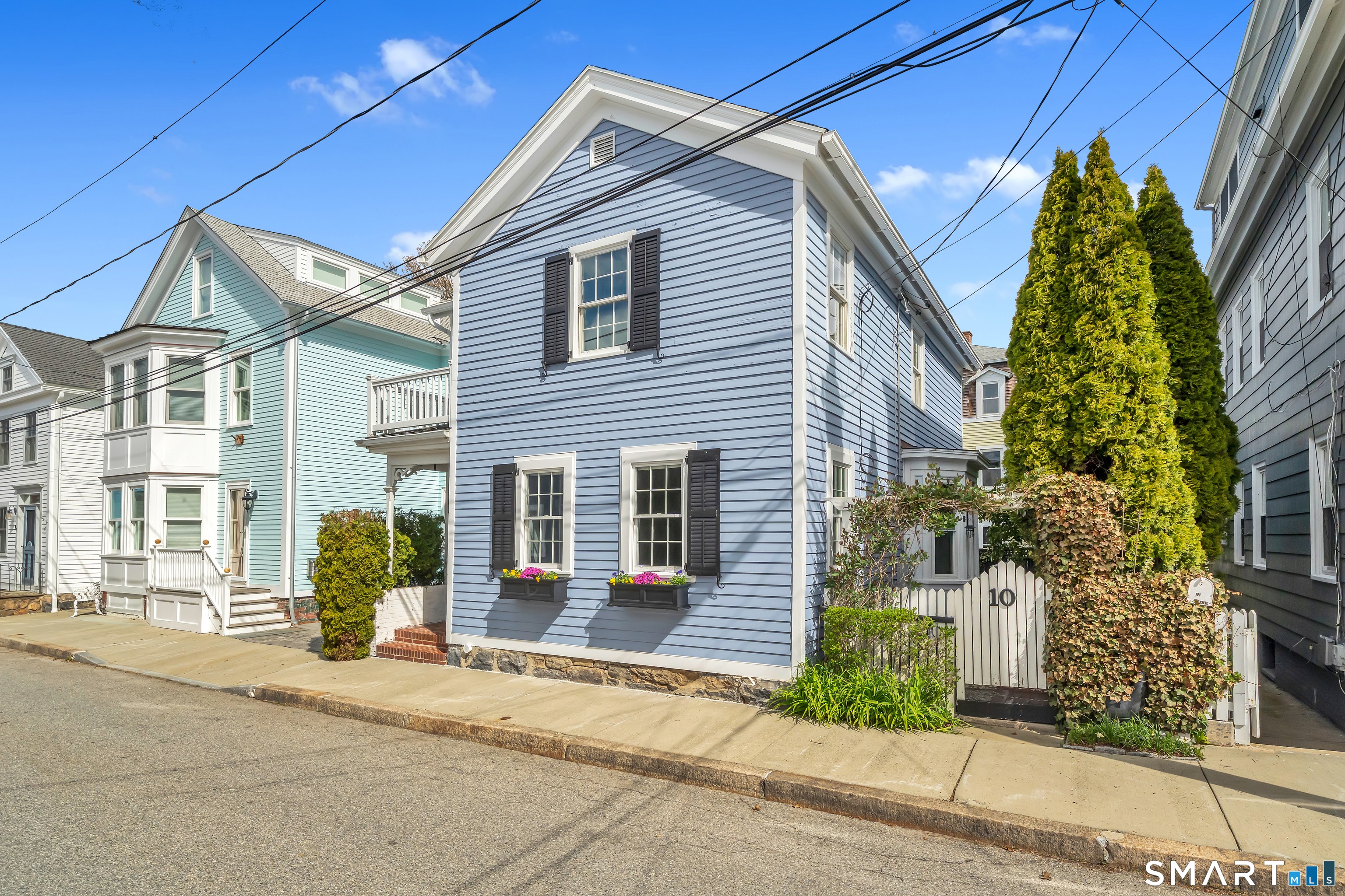 10 Trumbull Street Stonington CT 06378