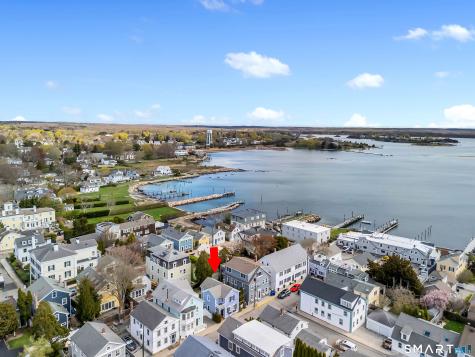 10 Trumbull Street Stonington CT 06378