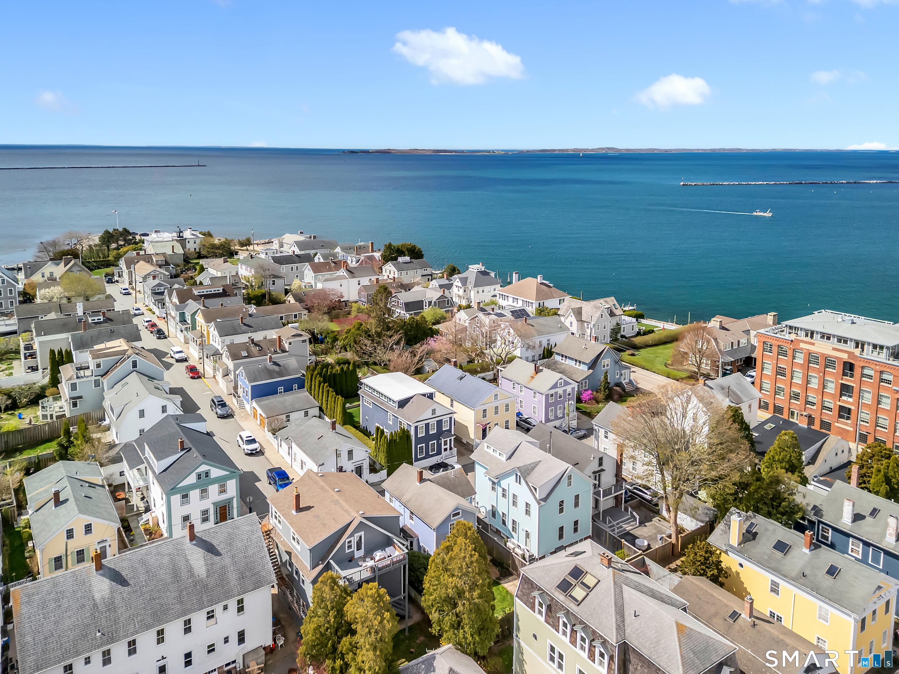 10 Trumbull Street Stonington CT 06378