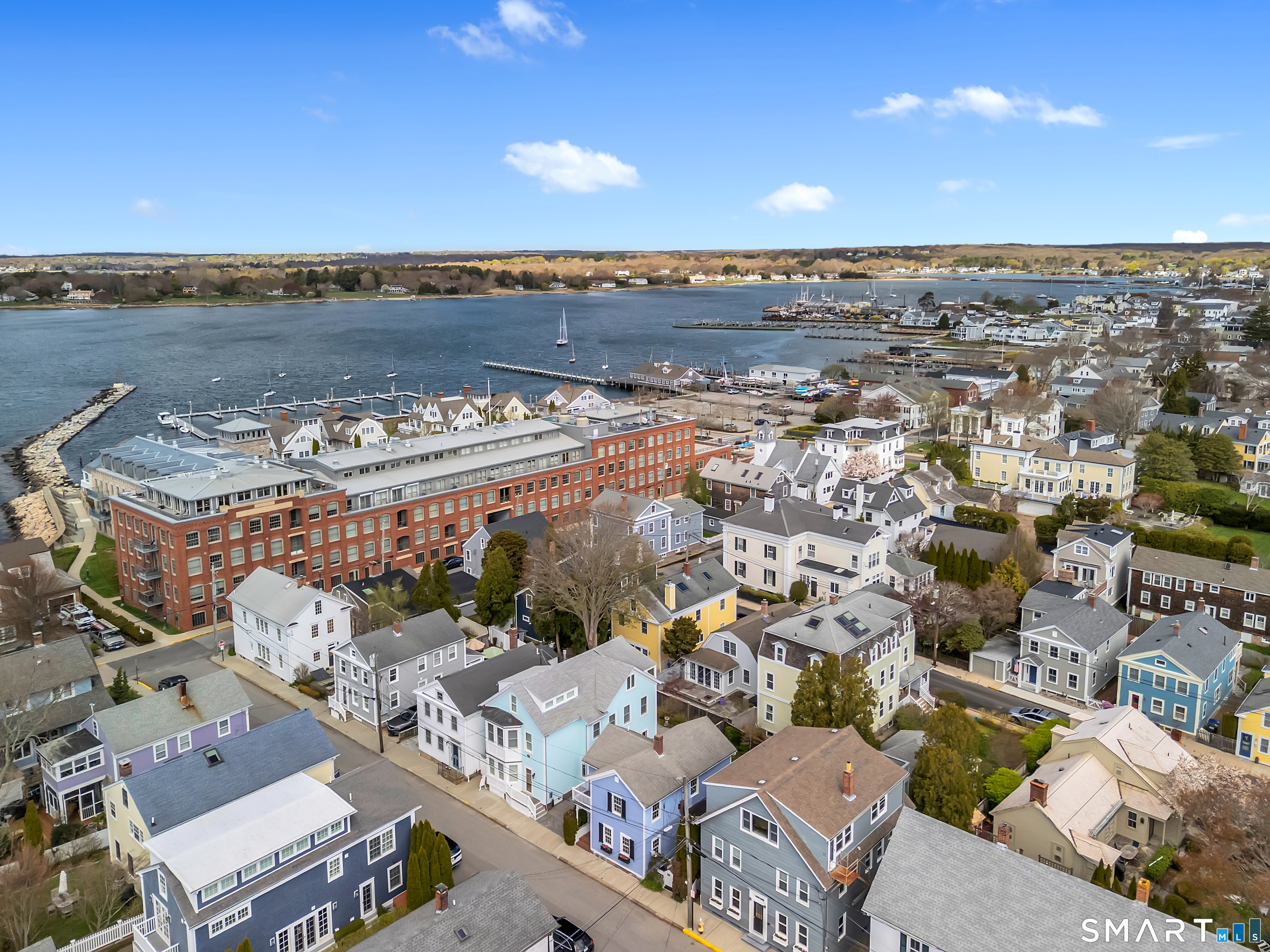 10 Trumbull Street Stonington CT 06378