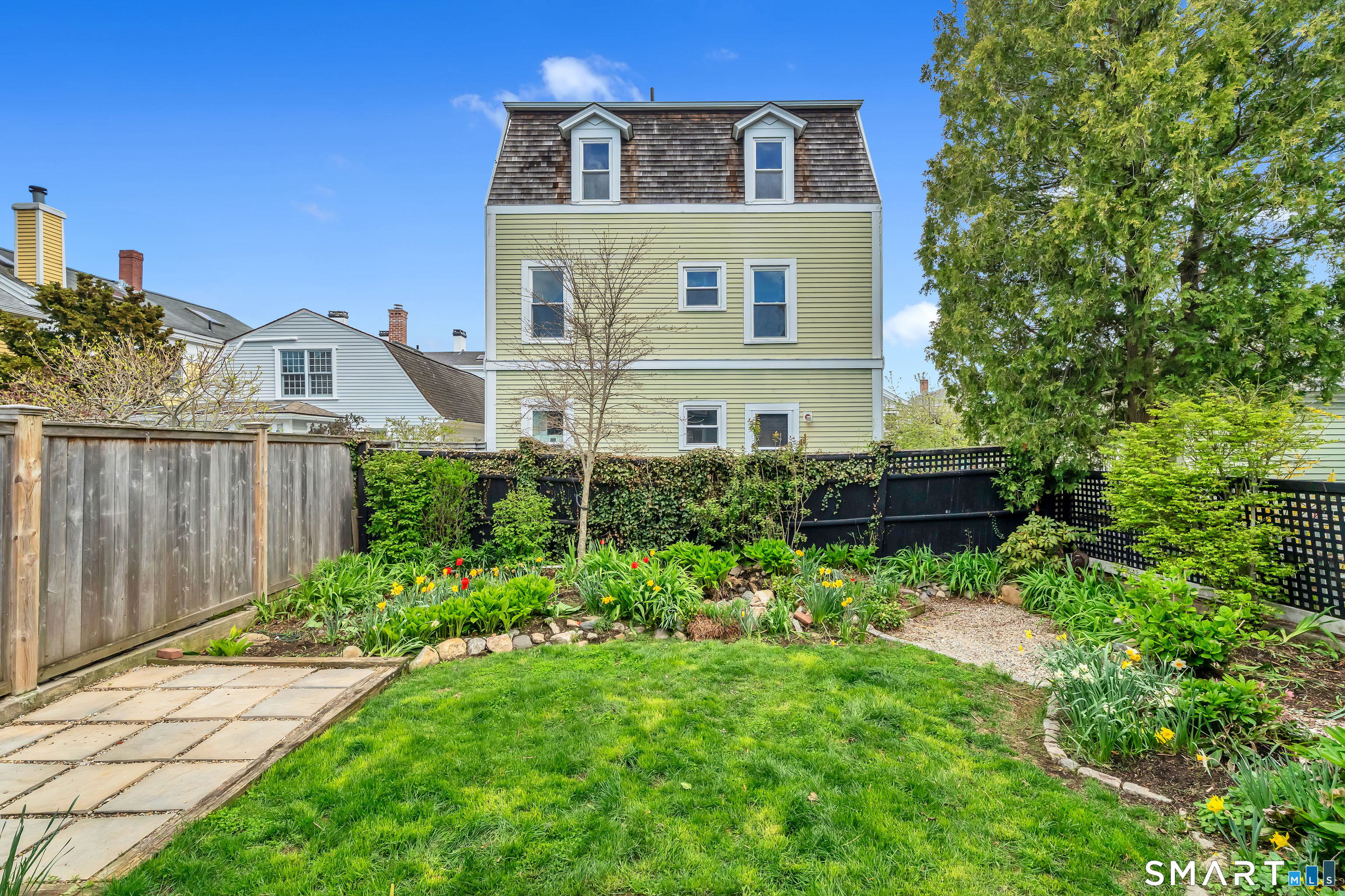 10 Trumbull Street Stonington CT 06378