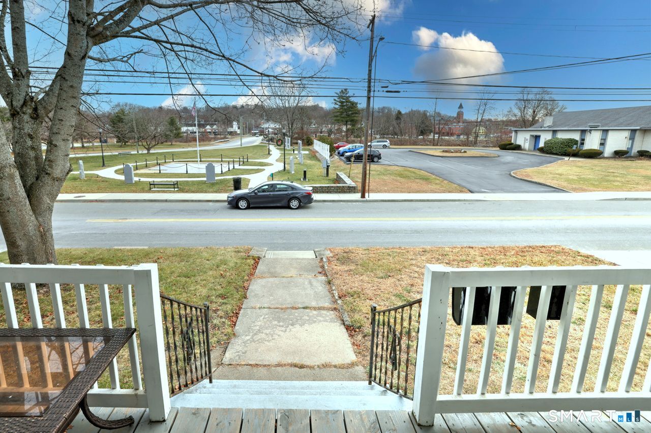 136 Church Street Putnam CT 06260