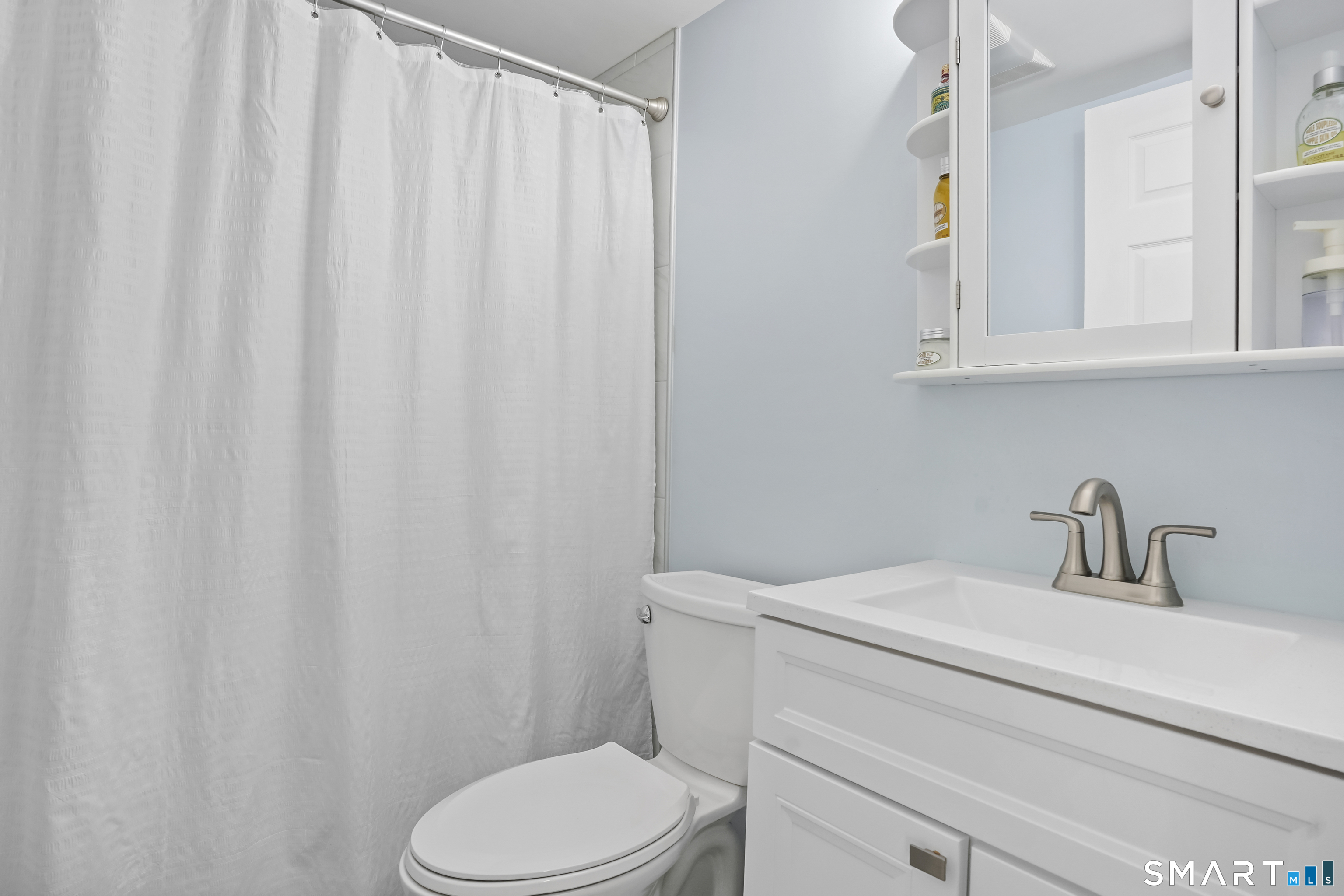 5 Spoke Drive Woodbridge CT 06525