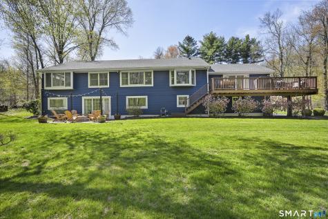 5 Spoke Drive Woodbridge CT 06525