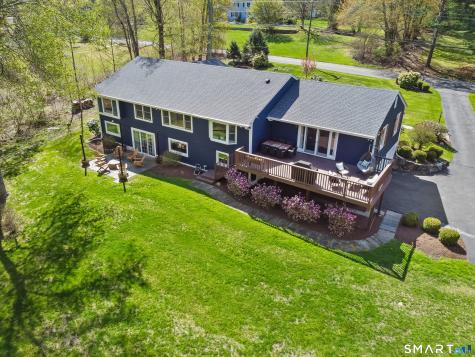 5 Spoke Drive Woodbridge CT 06525