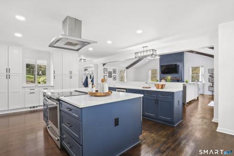 5 Spoke Drive Woodbridge CT 06525