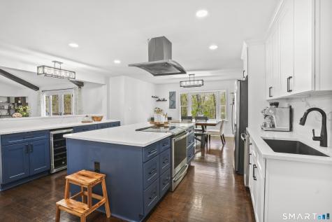 5 Spoke Drive Woodbridge CT 06525