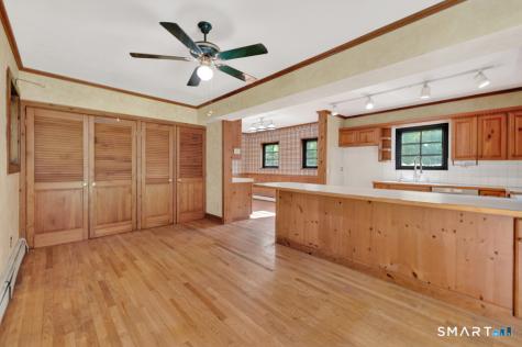 15 Old Mailcoach Road Redding CT 06896